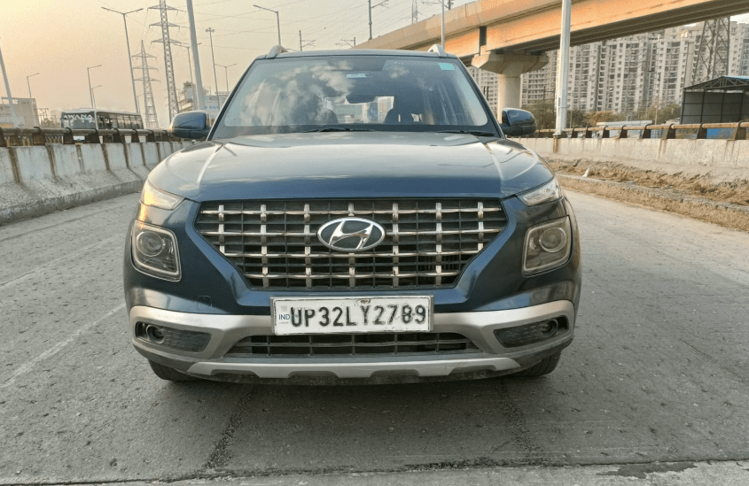 Hyundai Venue SX Turbo SUV in Noida - Used Petrol, 56,000 km, priced at ₹9,50,000.